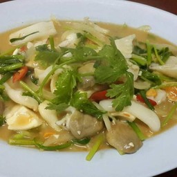 หมึกผัดไข่เค็ม