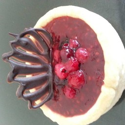 Raspberry Light Cream Tart