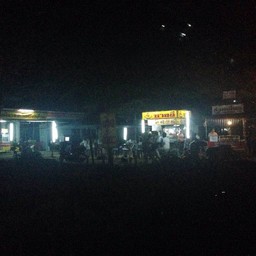 ชายสี่บะหมี่เกี๊ยว หลักกิโลยักษ์ลำปาง