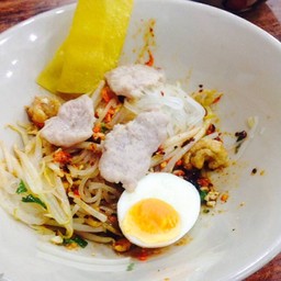 ก๋วยเตี๋ยวหมู ต้มยำนัว รามคำแหง 12