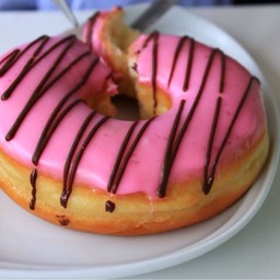 โดนัทชิ้นยักษ์