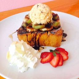 Deejung Waffle Cafe.