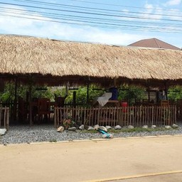 บรรยากาศร้านตำตำ หนองโว้งครับ