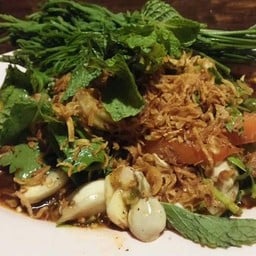 ยำหอยนางรม