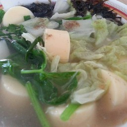 ต้มจืดเต้าหู้วุ้นเส้นสาหร่าย