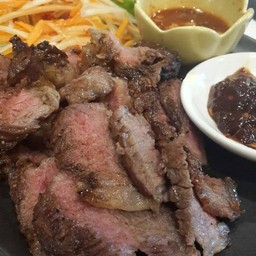 เนื้อติดมันนุ่มๆครับ