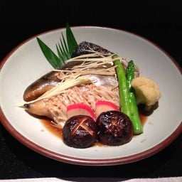 หัวปลาแซลมอนต้มซีอิ๊ว