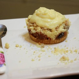 ไม่หวานเลี่ยน ซอสวานิลลาหอมมันคล่องคอ ชิ้นเนื้อแอปเปิ้ลเยอะเชียวแหละ