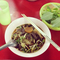 ก๋วยเตี๋ยวรสเด็ด ถ.มาบมะยม