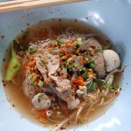 ก๋วยเตี๋ยววัดตะเคียน