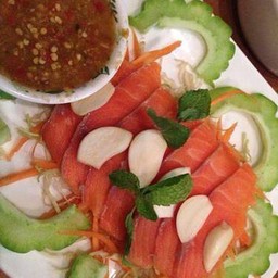 ปลาแซลมอนแช่น้ำปลา แซบ!!!