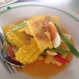 ตำข้าวโพดไข่เค็ม