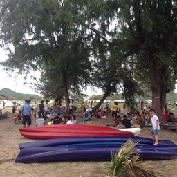 หาดน้ำใส