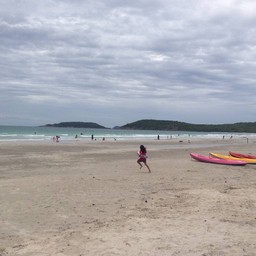 หาดน้ำใส