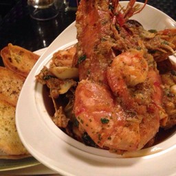 อมารีคอรัลบีชรีสอร์ท