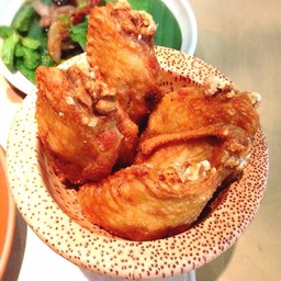 ปีกไก่ทอดน้ำปลา