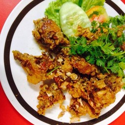 ปูนิ่มทอดกระเทียม