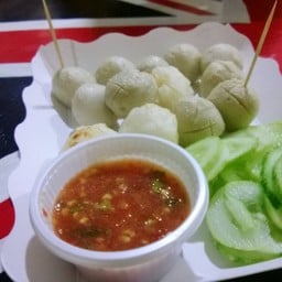 ลูกชิ้นปิ้ง 