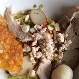 ก๋วยเตี๋ยวหมูเครื่องในโบราณ