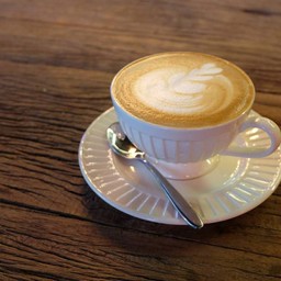 ☆☆☆☆cappuccino 90บาท ไม่ร้อนมาก ไม่ขมแสบคอ ฟองนมแน่นดี