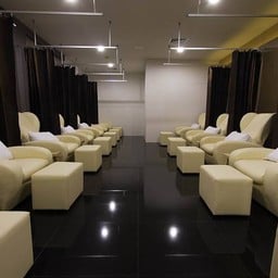 NIMMAN Massage & Spa  สีลมคอมเพล็กซ์