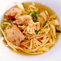 ก๋วยเตี๋ยว ไทลื้อ พี่แมว ดอยสะเก็ด