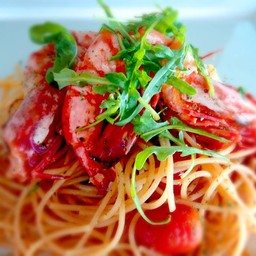 Spaghetti Garlic chili with pink sauce