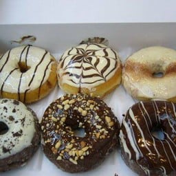 Mister Donut โลตัสสว่างแดนดิน