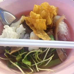 ขวัญ ก๋วยเตี๋ยวต้มยำ