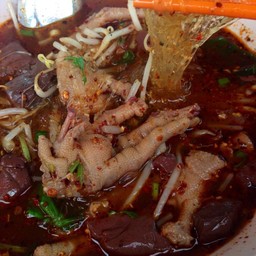 ก๋วยเตี๋ยวไก่ตุ๋นมะระ ตาตี