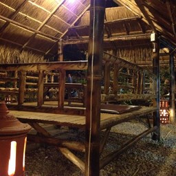 ซุ้มที่นั่ง สำหรับรับประทานอาหาร