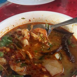 ต้มยำน้ำข้น 100 บาท