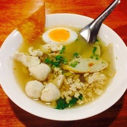 ก๋วยเตี๋ยวไข่มะตูม