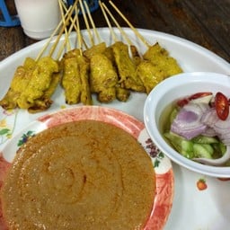 ข้าวต้มปลาบางใหญ่เก่า เจ๊ไก่ใจดี ท่าน้ำบางใหญ่เก่า