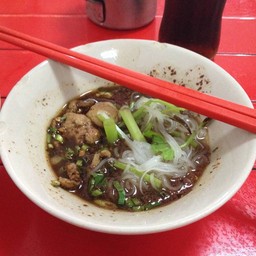 ก๋วยเตี๋ยวเรืออยุธยา ซอยแบริ่ง