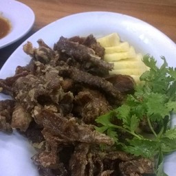 ไส้หมูทอดกรอบ