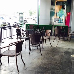 ที่นั่งด้านนอก