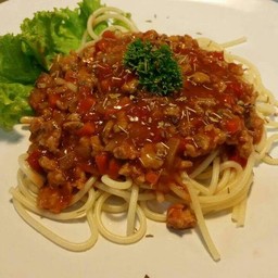 สปาเก็ตตี้ซอตมะเชือเทศ
