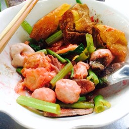 เกี๊ยวโฟแห้ง 35บาท
