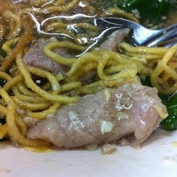 ราดหน้าหมูหมัก วินัย