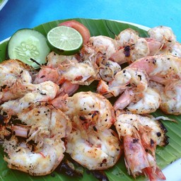 Grilled Prawn With Garlic Sauce