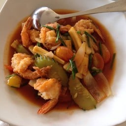 ผัดเปรี้ยวหวานกุ้ง