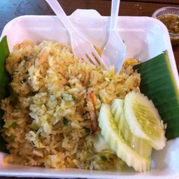 ครัวช้อนทอง ตลาดนัดสวนรถไฟ