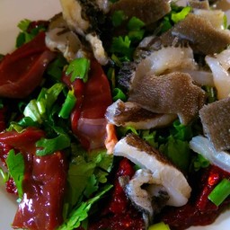 ลาบเนื้อดิบ มาแบบฟูลอ็อฟชั่น