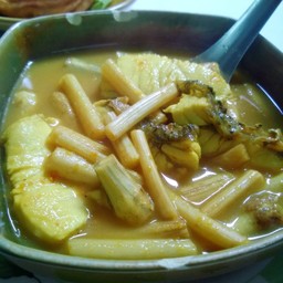 แกงส้มปลากะพง