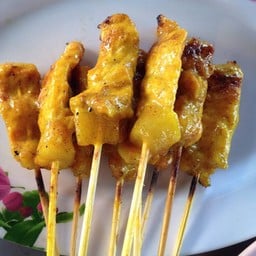 ก๋วยเตี๋ยวเนื้อวัววัดดงมูลเหล็ก