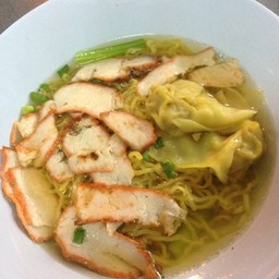 สหชัย บะหมี่เกี๊ยวปูหมูแดง ม.ธุรกิจฯ ม.ธุรกิจบัณฑิตย์