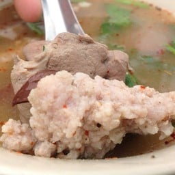 ต้มเลือดหมูจ๊อด