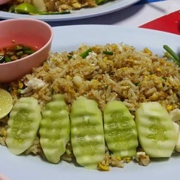 ข้าวผัดปู