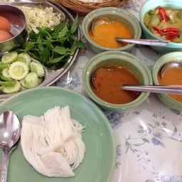 ขนมจีนเมืองคอน หินกอง